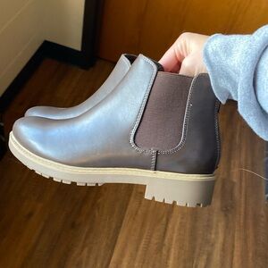 Chelsea boots